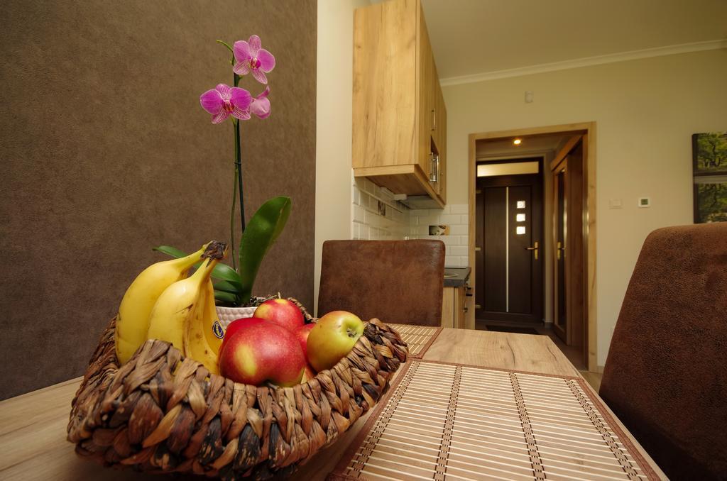 Almasy Apartmanhaz Дьюла Екстер'єр фото